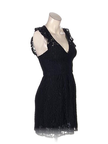 BCBG Maxazria BCBG Maxazria Kısa Elbise %70 İndirimli.