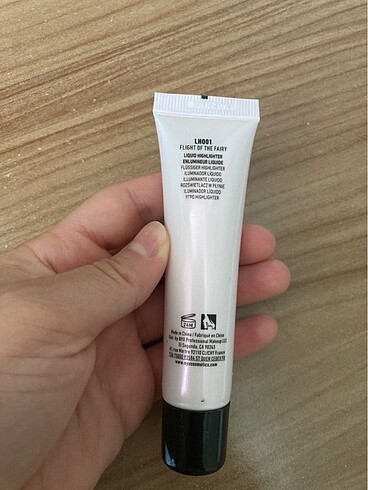 Beden Nyx highlighter
