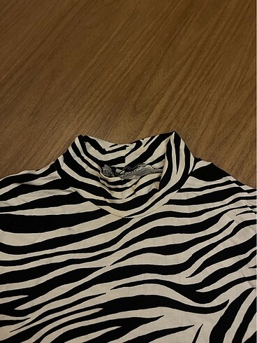zebra desenli crop