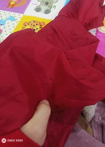 Kız Çocuk Kapüşonlu Kırmızı Düğmeli Yağmurluk - Görsel 7