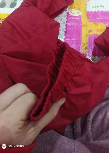 Kız Çocuk Kapüşonlu Kırmızı Düğmeli Yağmurluk - Görsel 8