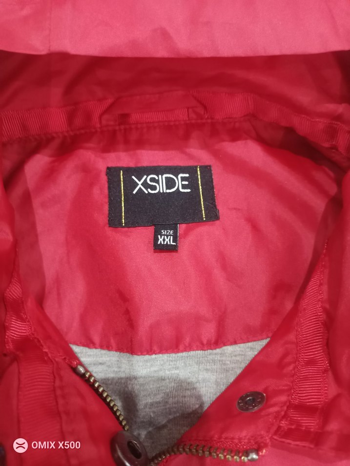 Kız Çocuk Kapüşonlu Kırmızı Düğmeli Yağmurluk - Görsel 3