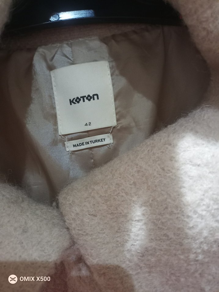 Kadın Bej Mini Kısa Peluş Kaban - Görsel 3