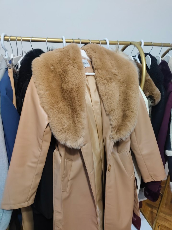 Kahverengi Kürklü Kadın Deri Trençkot - Görsel 4