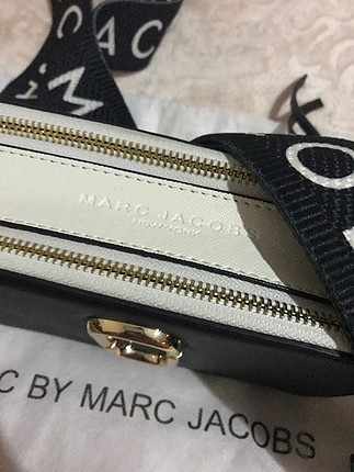  Beden siyah Renk Marc jacobs çanta