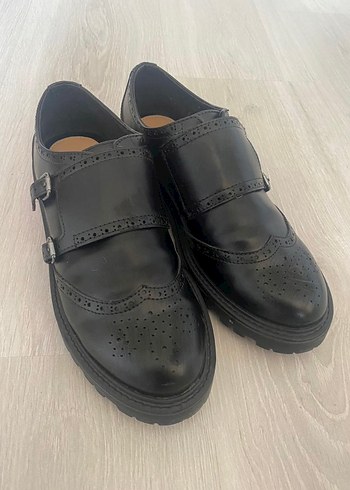 Kemerli Siyah Deri Gotik Kadın Oxford Ayakkabı
