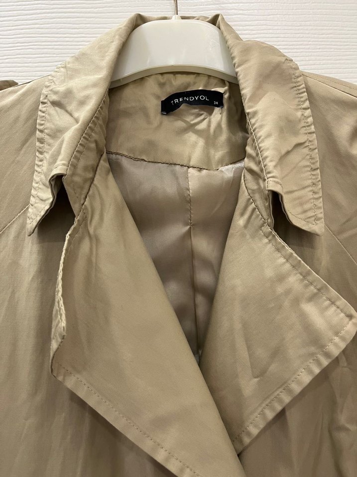 Bej Uzun Düğmeli Kadın Trençkot - Görsel 3