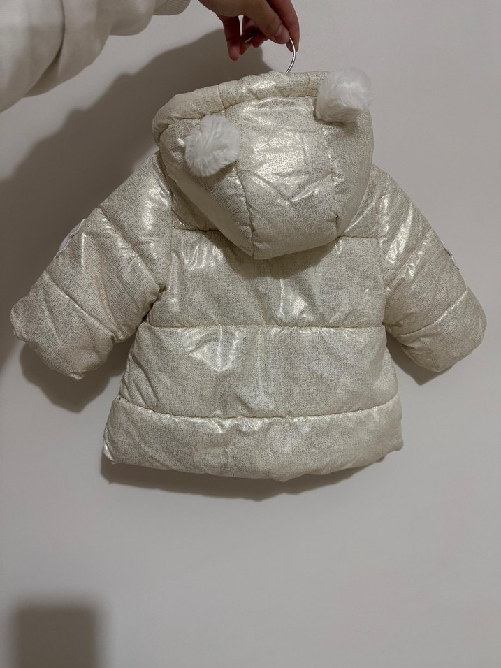 Chicco Marka Kız Çocuk Bej Çıkarılabilir Kapüşonlu Nakışlı Mont - Görsel 4