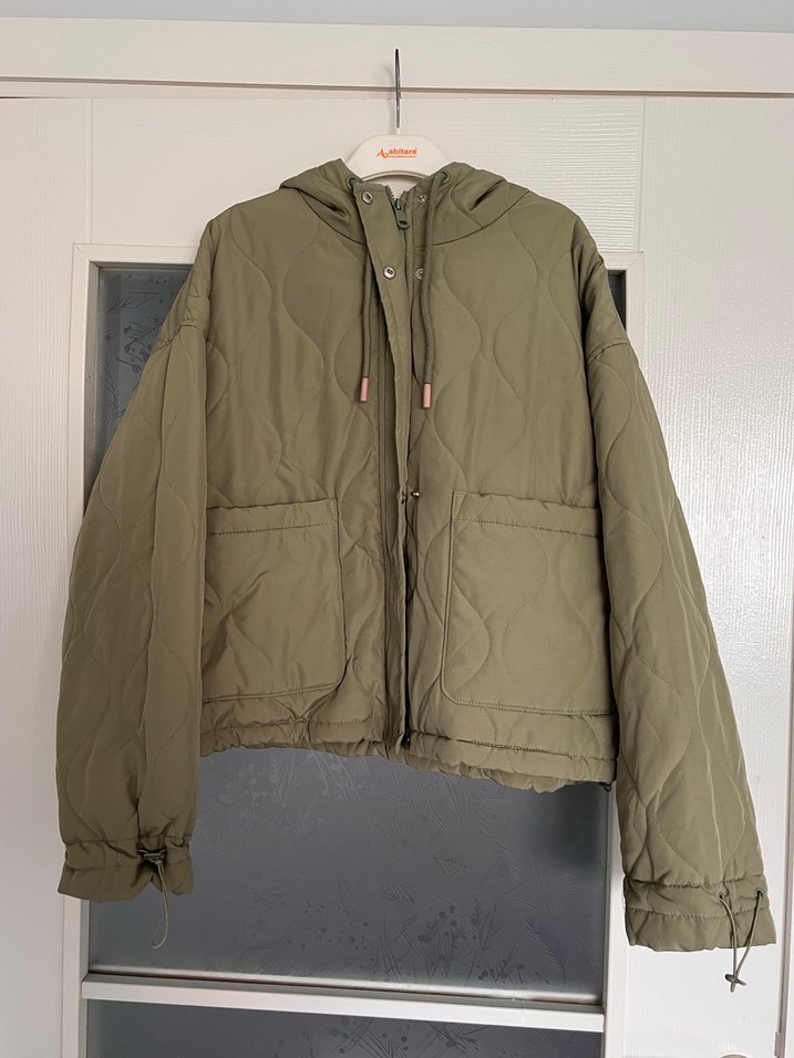 Fermuarlı Ve Düğmeli Haki Renk Kadın Mont - Görsel 2