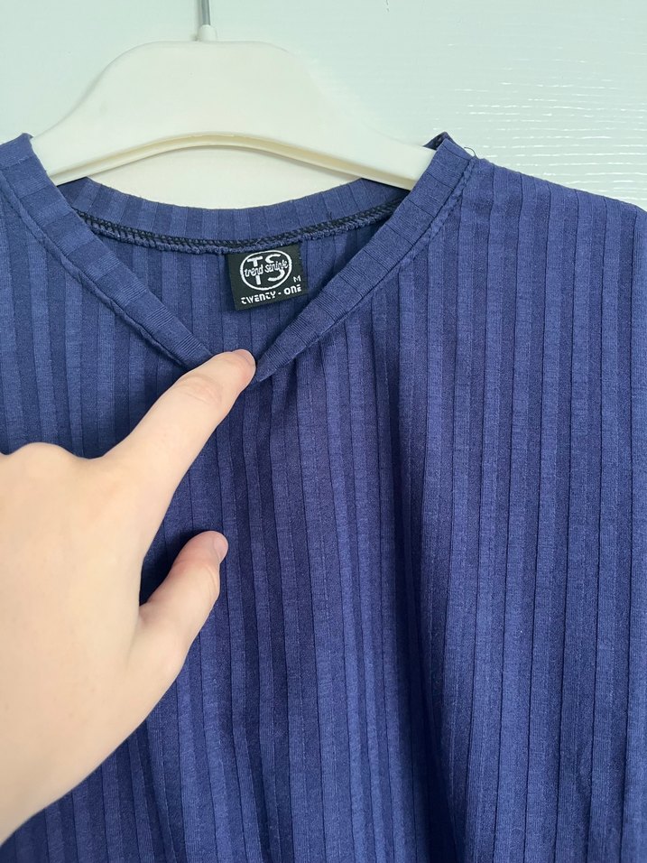 Kadın Lacivert Kısa Kollu Crop Tişört - Görsel 2