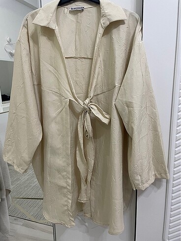 Bej renkli kimono