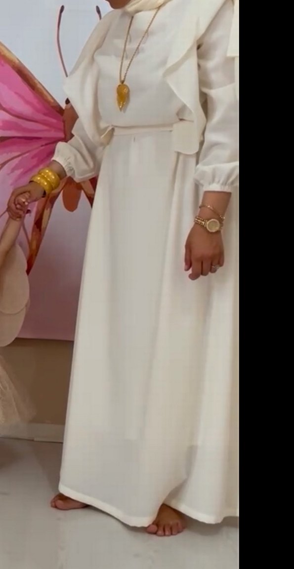 Uzun Kollu Beyaz Tesettür Elbise - Görsel 3