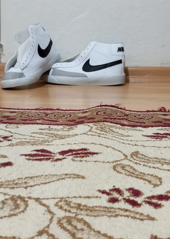 Nike Beyaz Spor Ayakkabı Velcro Detaylı - Görsel 2