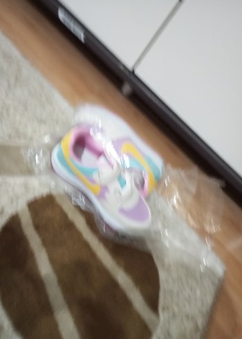 Kız Çocukları için Çok Renkli Bağcıksız Spor Ayakkabı - Görsel 2