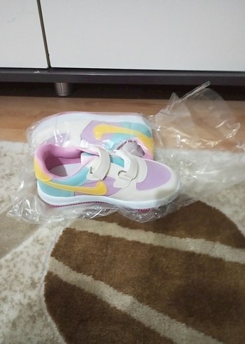 Kız Çocukları için Çok Renkli Bağcıksız Spor Ayakkabı - Görsel 3