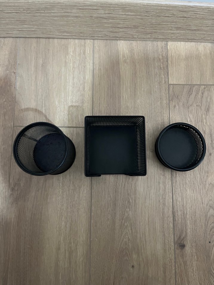 Siyah Metal Masa Üstü Düzenleyici - Görsel 3