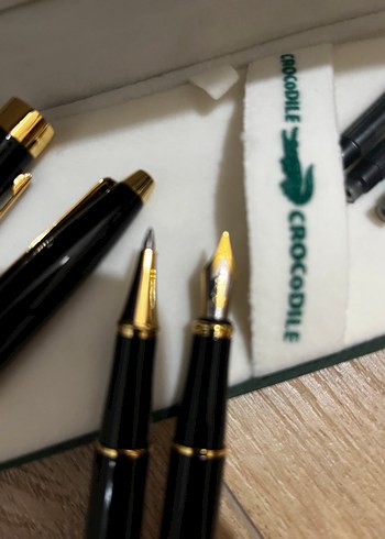 Altın Renkli Crocodile Dolma Kalem Seti - Görsel 4