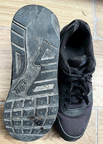 Nike Siyah Bağcıklı Spor Ayakkabı - Görsel 5