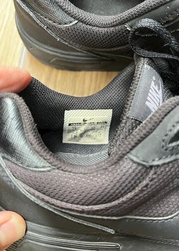 Nike Siyah Bağcıklı Spor Ayakkabı - Görsel 4