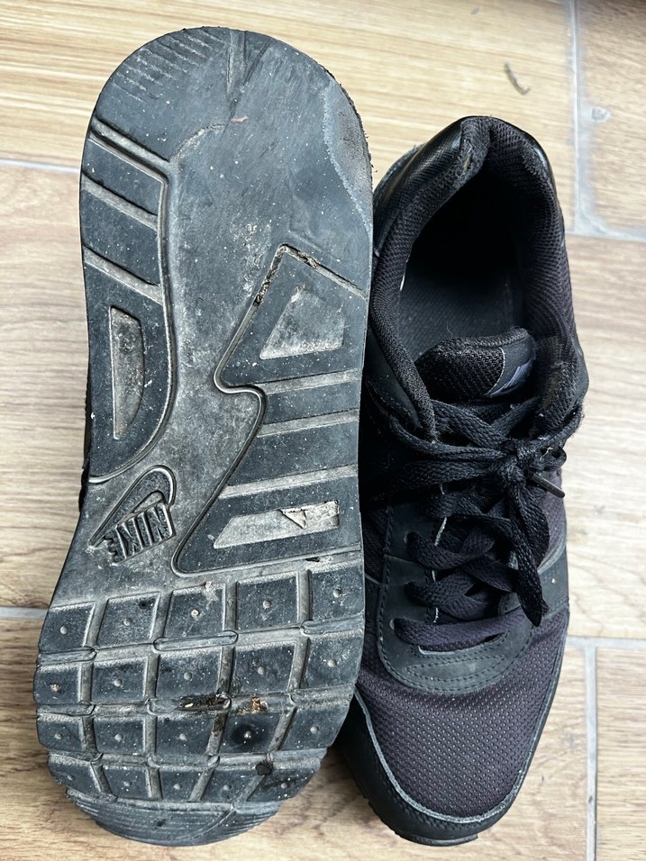 Nike Siyah Bağcıklı Spor Ayakkabı - Görsel 5