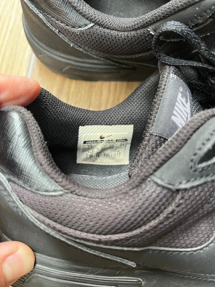 Nike Siyah Bağcıklı Spor Ayakkabı - Görsel 4