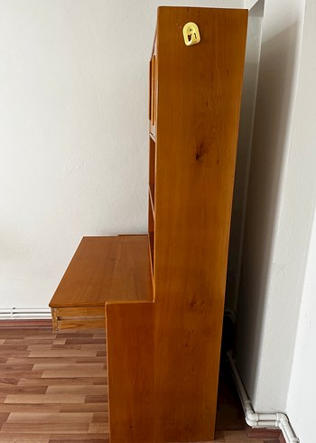 Ahşap kitaplık ve çalışma masası - Görsel 4