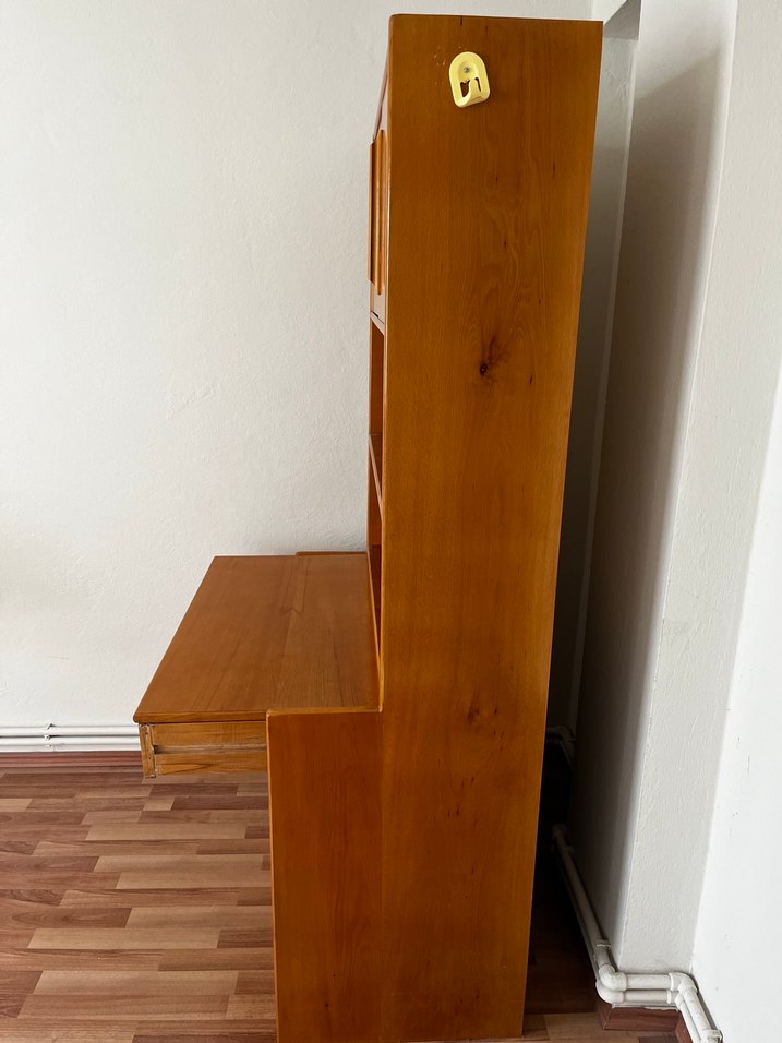 Ahşap kitaplık ve çalışma masası - Görsel 4