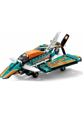 LEGO yarış uçağı 42117