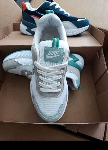 Nike Nike modeli Kadın Spor Ayakkabı