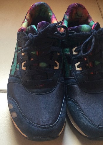 Asics ayakkabı