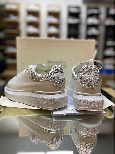 Alexander McQueen ALEXANDER MCQEEN BAYAN TAŞLI