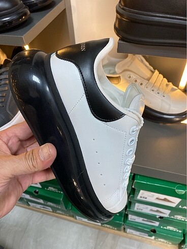 37 Beden ALEXANDER MCQUEEN