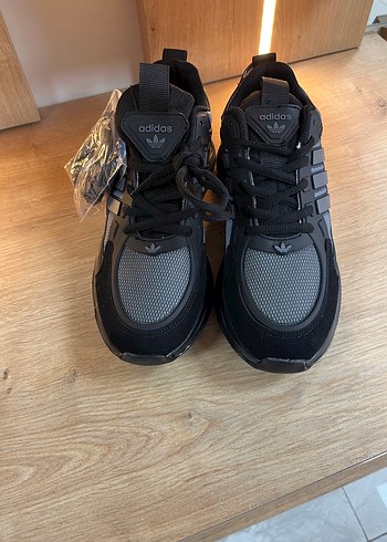 Siyah Spor Tarzı Kadın Sneakers - Görsel 4