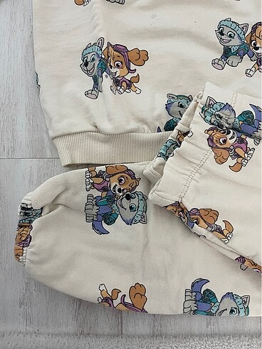 3 Yaş Beden çeşitli Renk PAW PATROL Lisanslı eşofman takımı..
