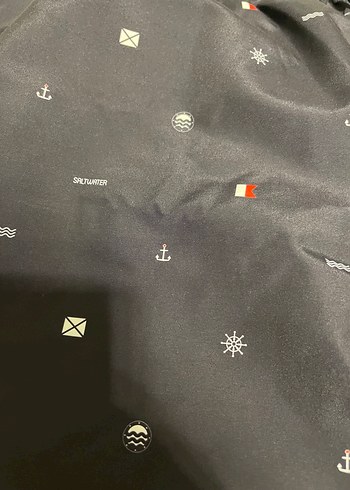 Düğmeli Baskılı Siyah Erkek Deniz Şortu - Görsel 2