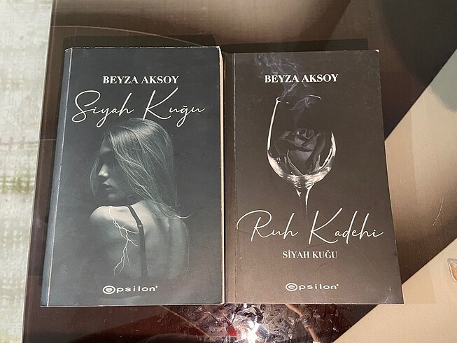 Siyah kuğu ve ruh kadehi Beyza Aksoy