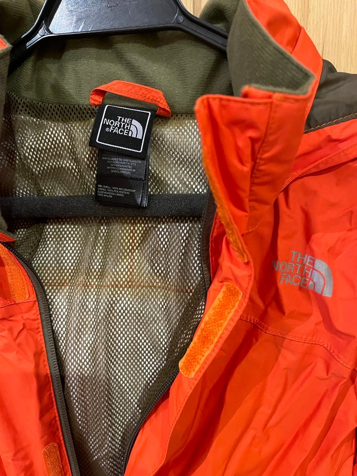 North Face Turuncu Fermuarlı Yağmurluk - Görsel 2