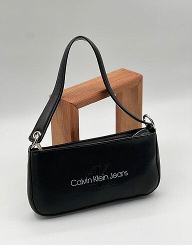 CALVIN KLEIN Çanta