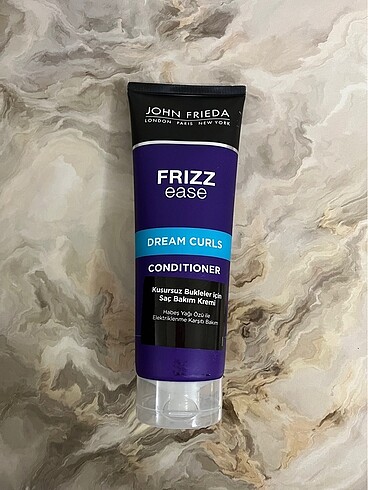 John Frieda Frizz Ease Kusursuz Bukleler Saç Kremi 250ml