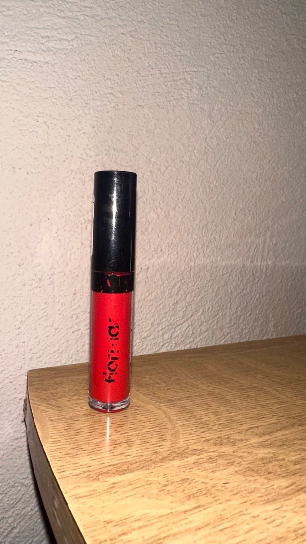 Flormar Kadife Dokulu Kırmızı Mat Likit Ruj 014 - Görsel 2