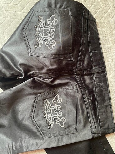 m Beden Roberto Cavalli pantolon