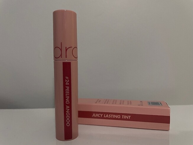 Romand tint