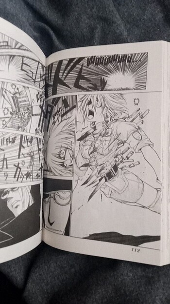  Hellsing 1. Cilt manga