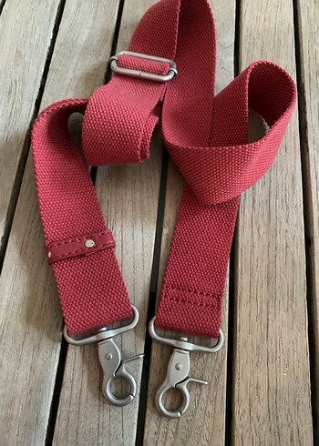 Kırmızı metal tokalı spor çanta askısı 130 cm - Görsel 3
