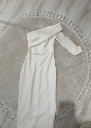 Beyaz tek kol balık elbise - Görsel 4