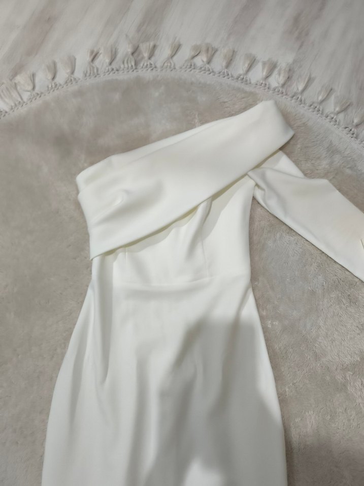 Beyaz tek kol balık elbise - Görsel 5