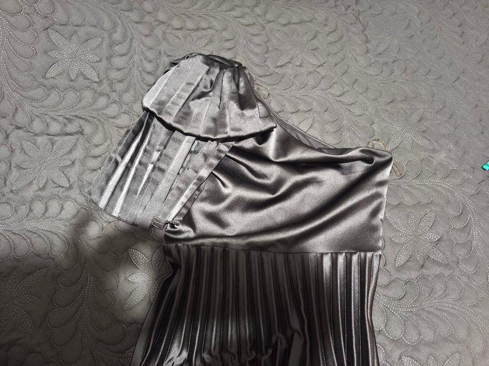 Siyah, Pilili, Uzun Askılı Abiye Elbise - Görsel 4