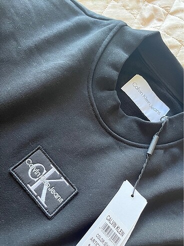 Calvin klein sweatshirt