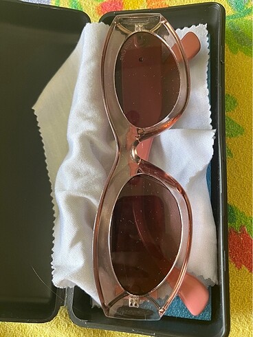 Miu miu pembe gözlük