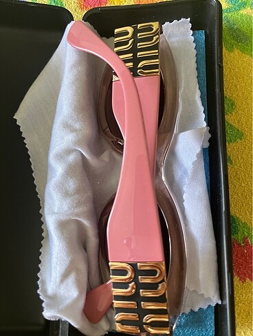 Miu Miu Miu miu pembe gözlük